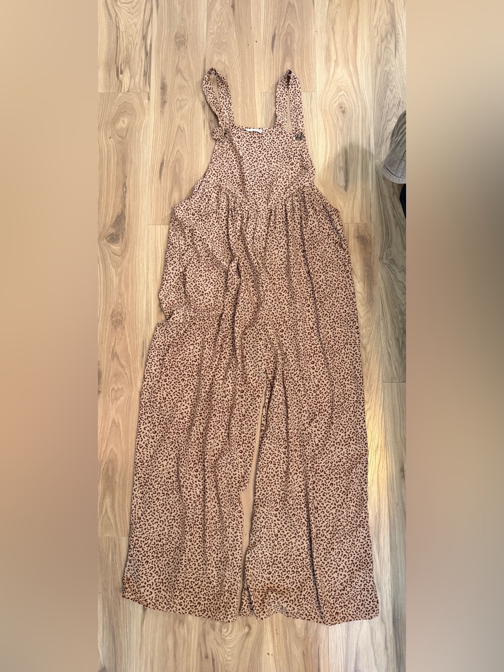 Leopard Print Flowy Jumpsuit - Brown